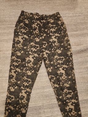 High-Rise Floral Camo Chinos - Olive/Tan